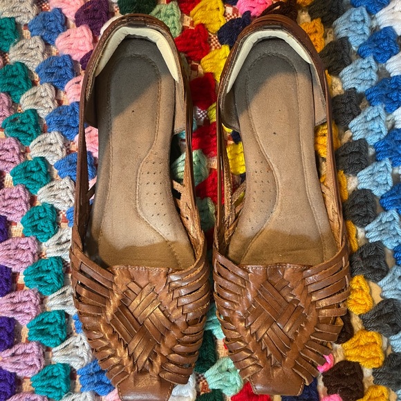 huaraches Woven Leather Flats - Picture 1 of 4